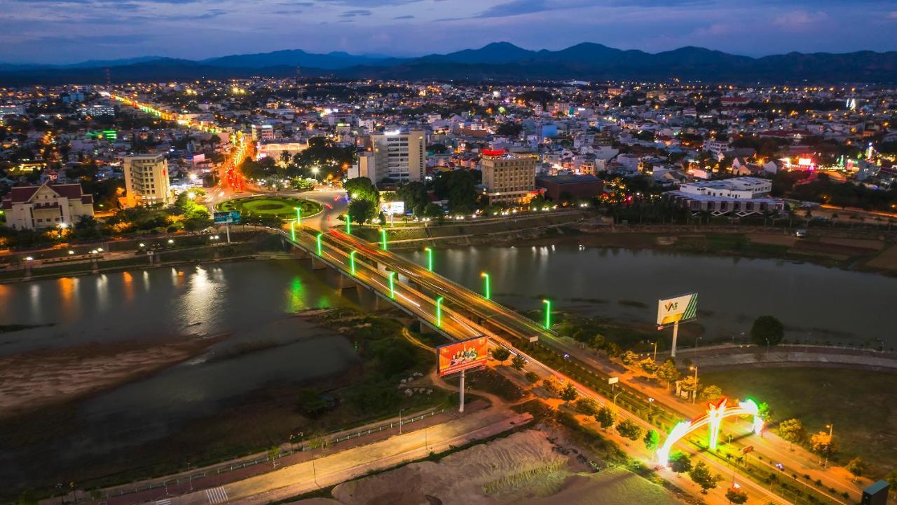 Hoang Thinh Hotel Kon Tum Ngoại thất bức ảnh